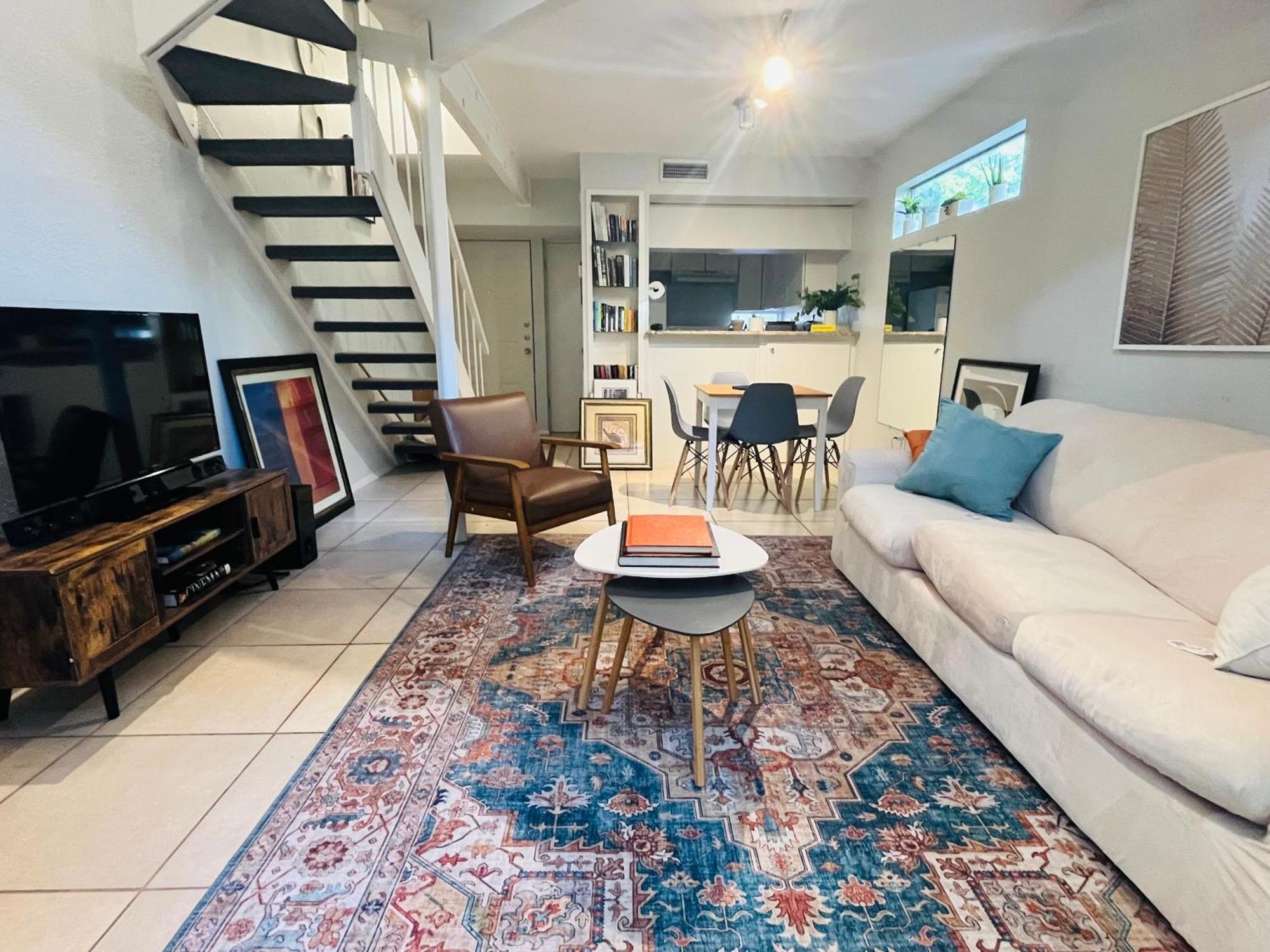 Pet-friendly Uptown Loft With Patio & Grill Apartment Dallas