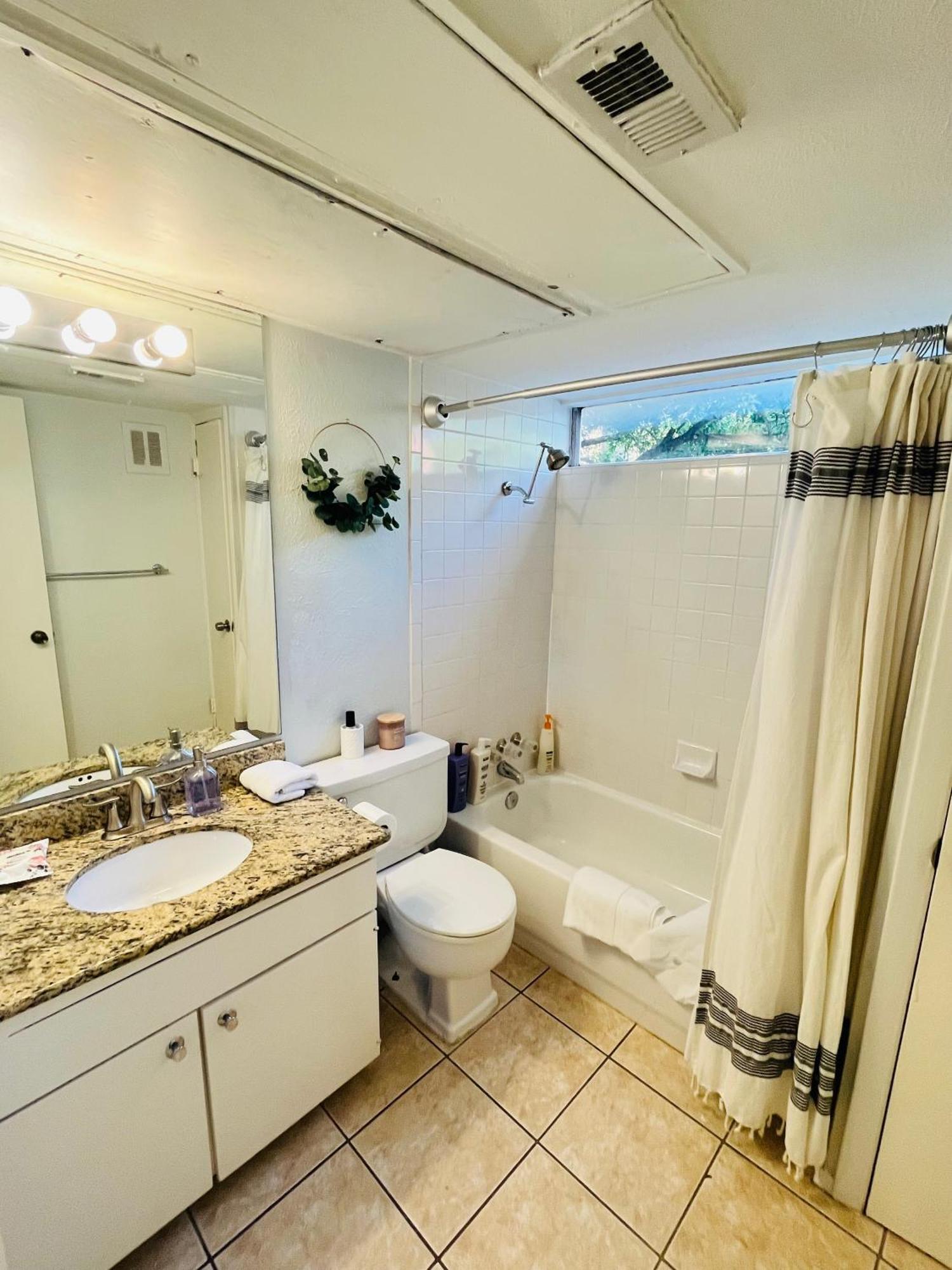 Pet-friendly Uptown Loft With Patio & Grill Apartment Dallas